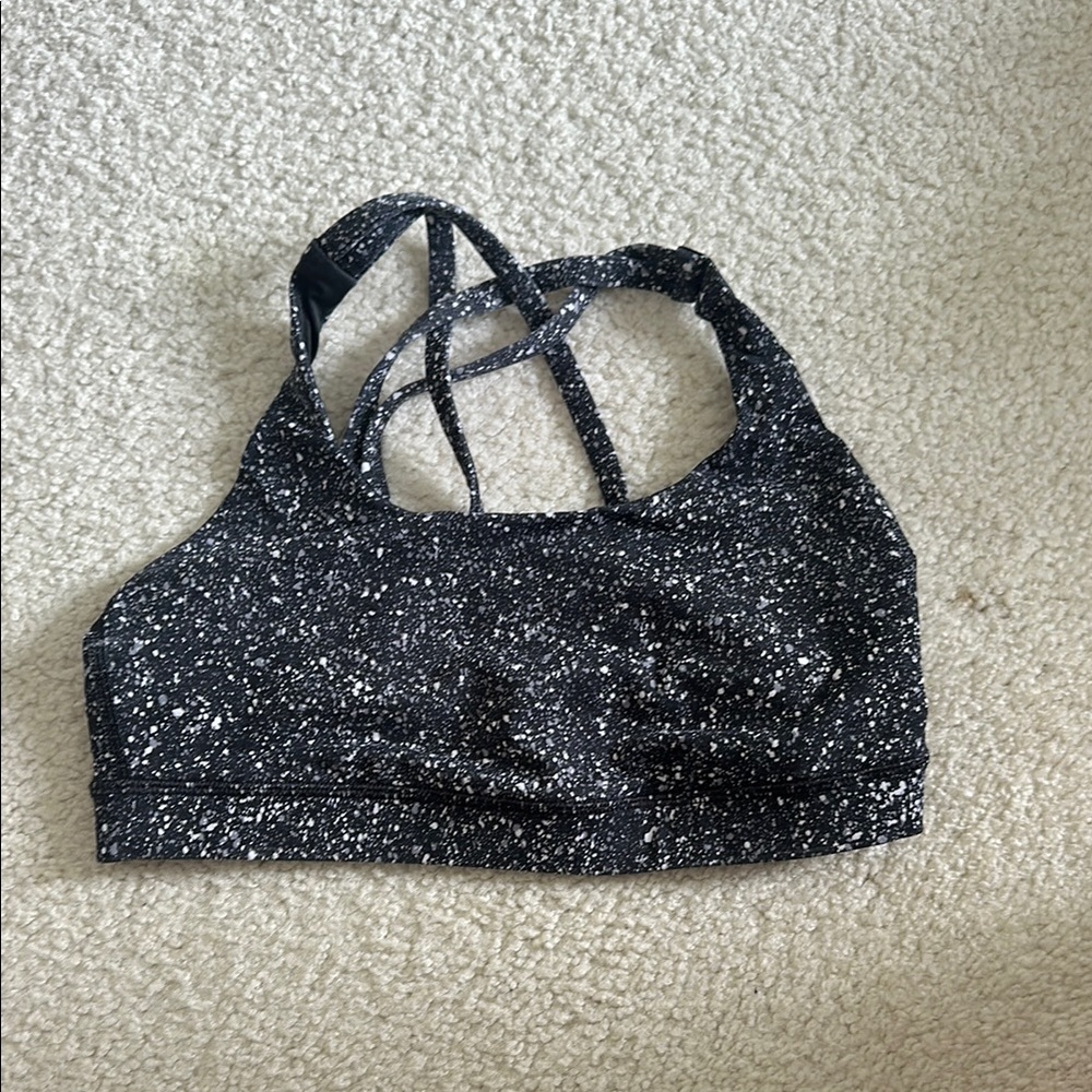Lululemon (4) Black and White Speckled Sports Bra